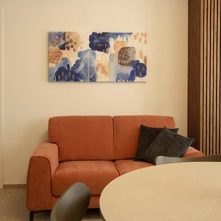 Palazzo Indaco מלון דירות 3*