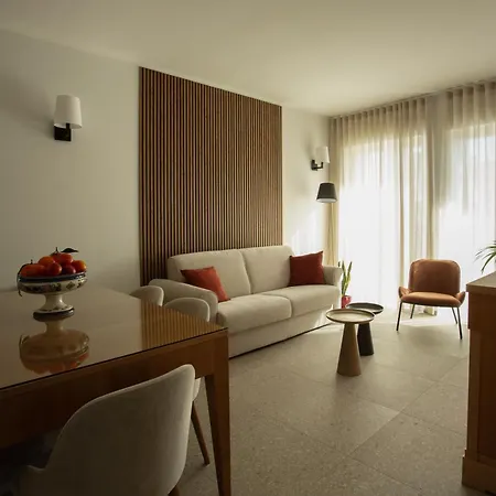 Palazzo Indaco Aparthotel