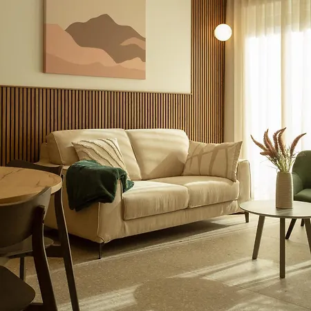 מלון דירות Palazzo Indaco 3*