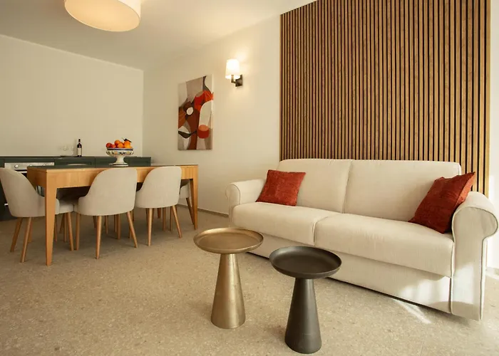 Palazzo Indaco アパートホテル