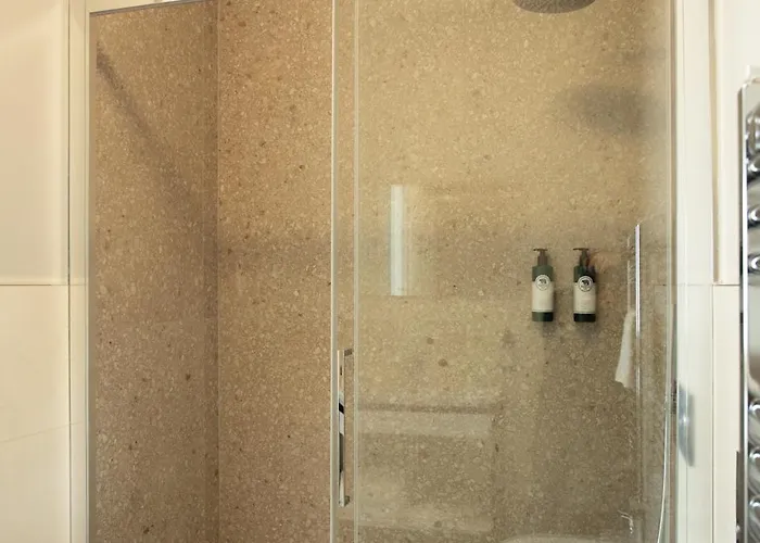 Palazzo Indaco アパートホテル カステル・ディ・サングロ