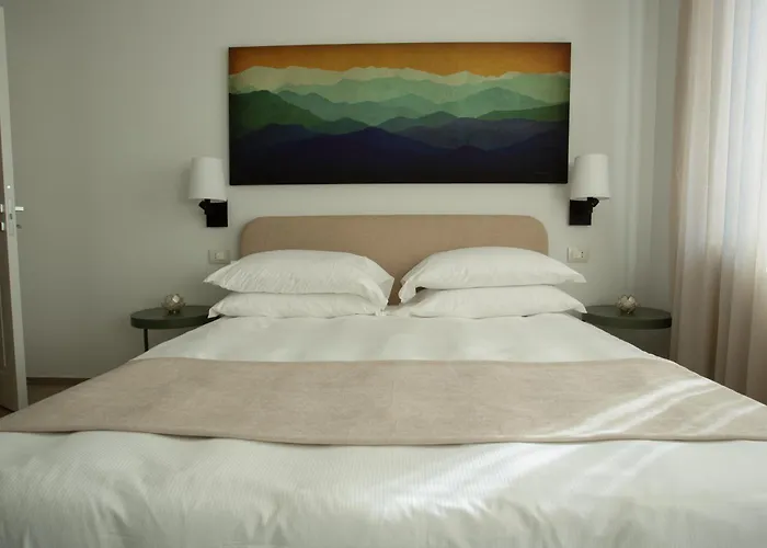 Palazzo Indaco カステル・ディ・サングロ