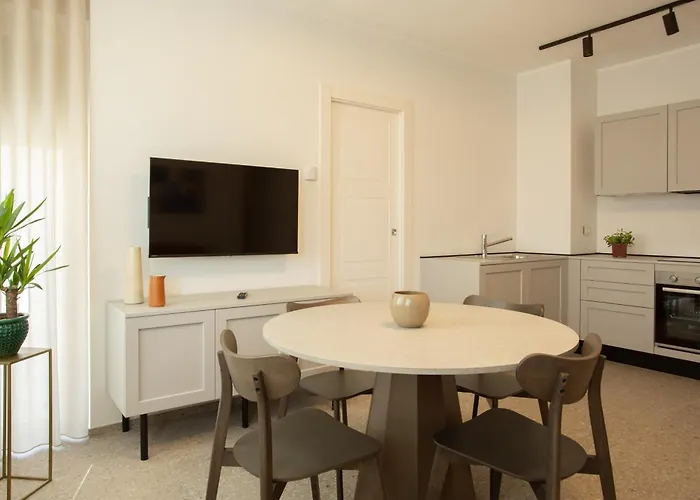 Palazzo Indaco アパートホテル 3*