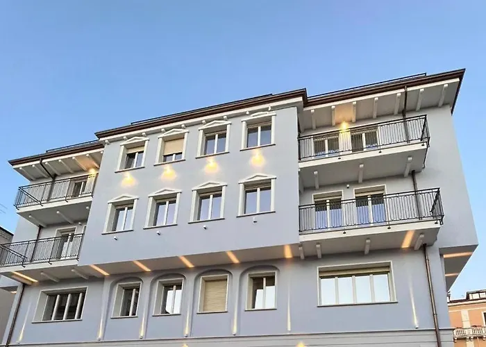 Palazzo Indaco アパートホテル 3*